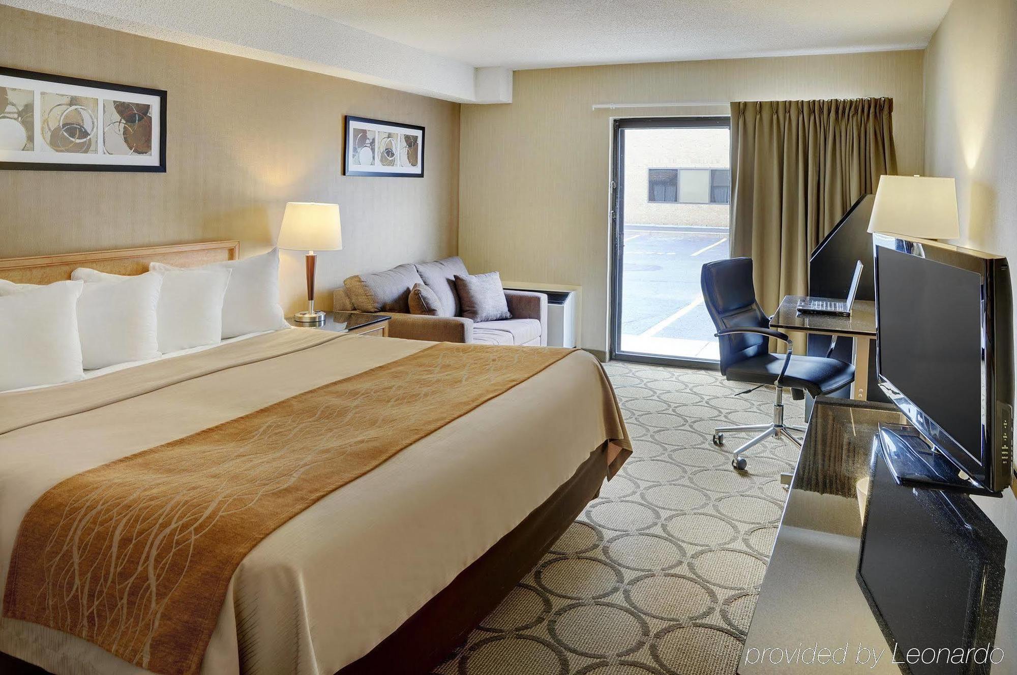 Comfort Inn Airport Winnipeg Esterno foto